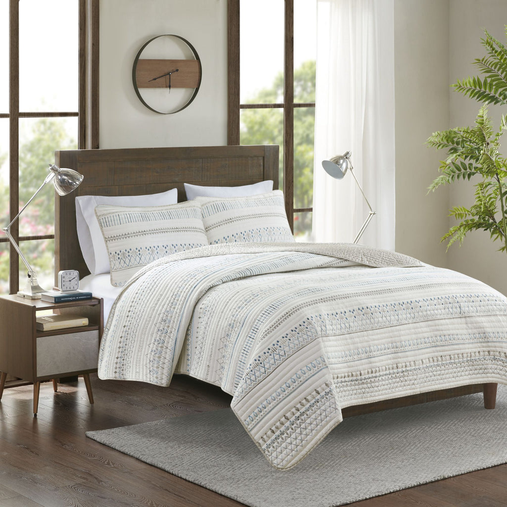 3 Piece Printed Microfiber Seersucker Quilt Set