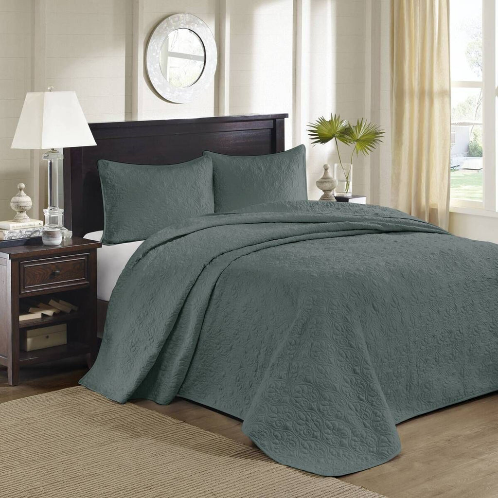 3 Piece Reversible Quilt Set