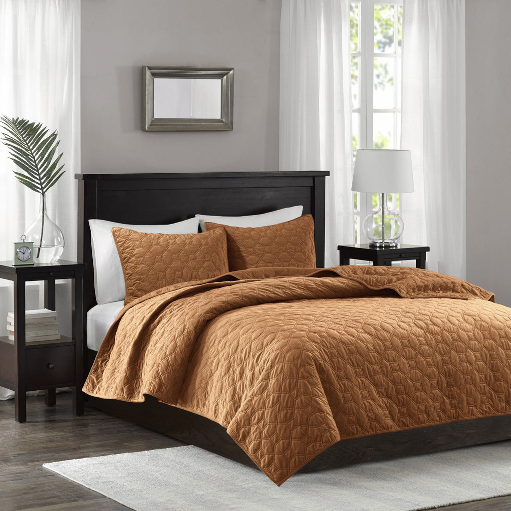 3 Piece Velvet Quilt Set