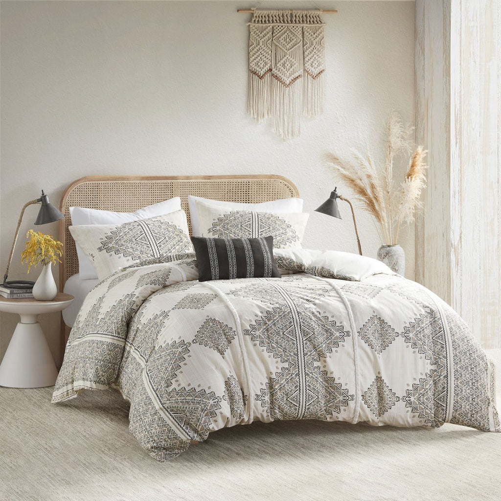 4 Piece Printed Duvet Cover Set with Throw Pillow