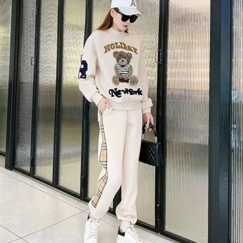 Women's Plush Two Piece Sweat Suit Set with Tube Top and Matching Pants for Casual Spring and Autumn Wear