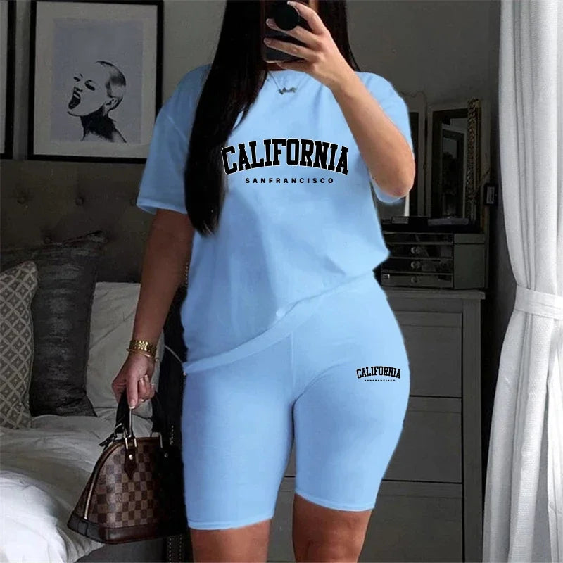 Womens Summer Printed Tracksuit Set Two Piece Short Sleeve T-Shirt and Shorts Casual Sportswear for stylish jogging.