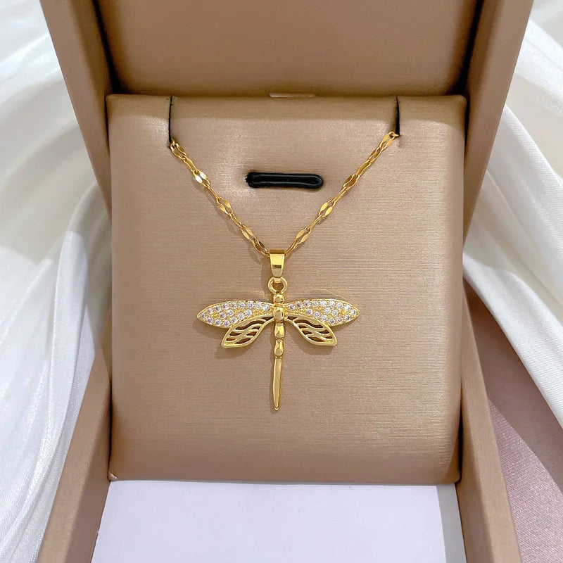 Elegant 316L Stainless Steel Dragonfly Pendant Necklace for Women Fashion Jewelry Gifts, perfect for nature lovers.