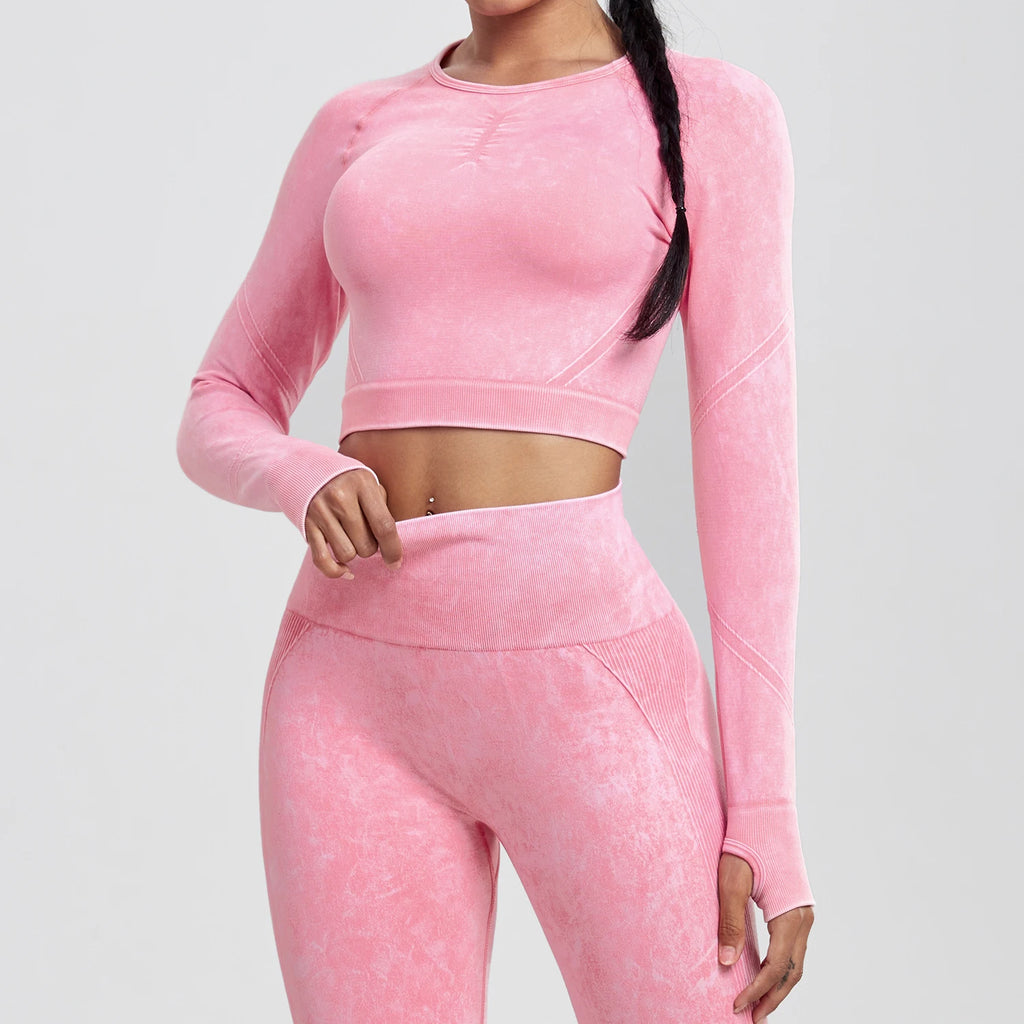 Stylish Women's Long Sleeve Round Neck Activewear Tops for Exercise and Running, perfect for workouts in comfort.