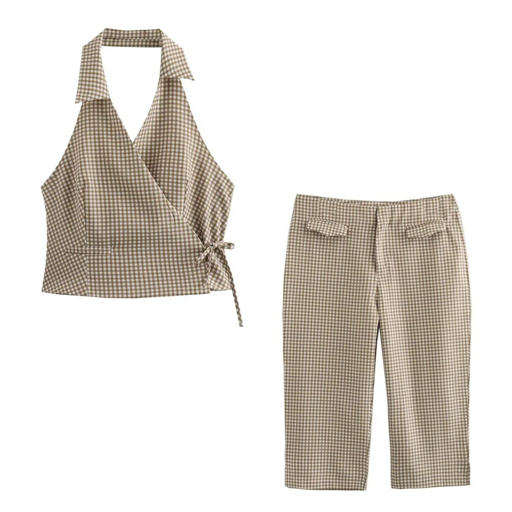 Elevate your wardrobe with the Women’s Small Plaid Hanging Neck Strap Tank Top and Capri Pants Set for casual and office wear.