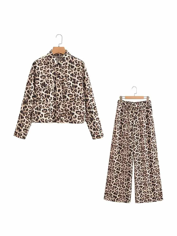 Stylish Linen Blended Animal Print Jacket Shirt Pants Suit for Women, perfect for elevating your fashion game.