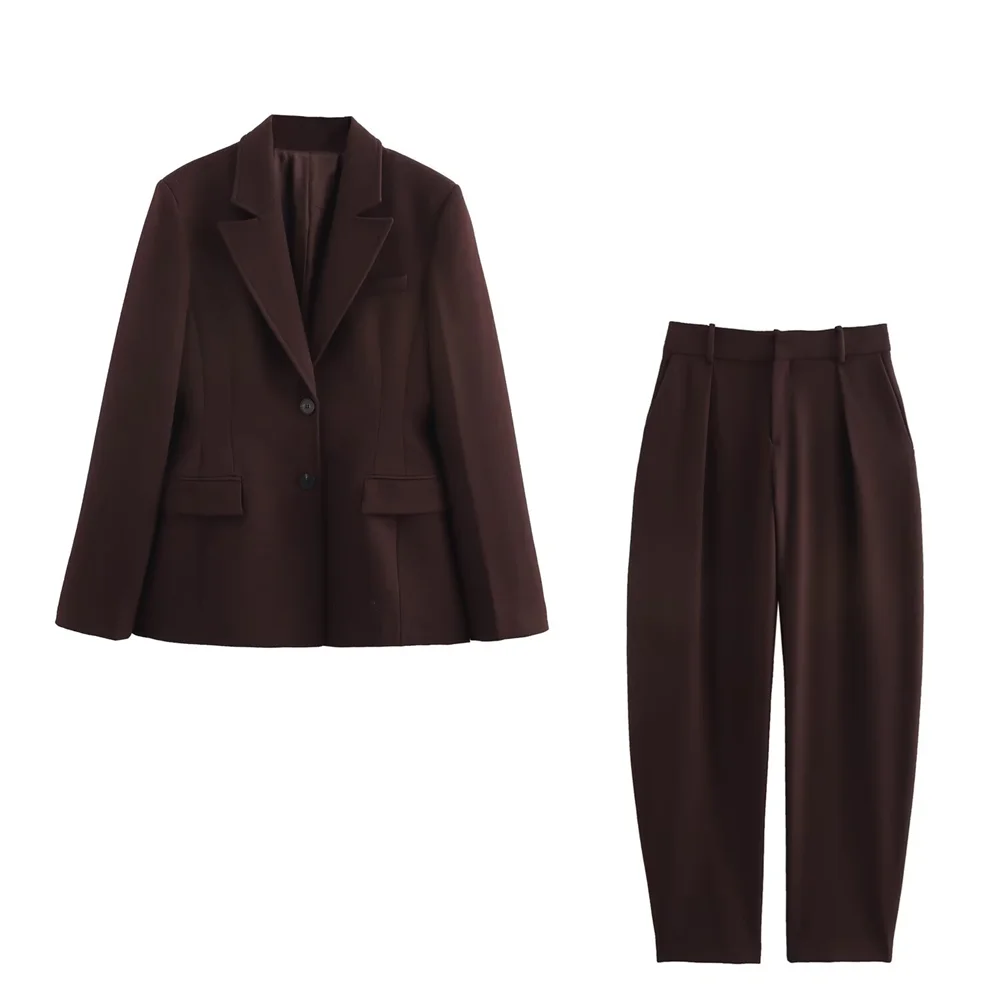 Classic Women's Suit Set Dark Brown Blazer and Tailored Trousers, a sophisticated choice for professional wardrobes.