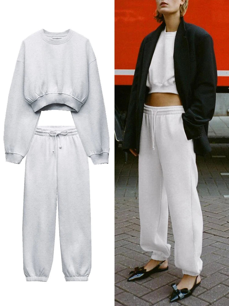 Elegant Women’s Casual Pants Suit with Short Sweater and Sports Sweatpants for Fall and Winter, perfect for cozy style by TRAF.