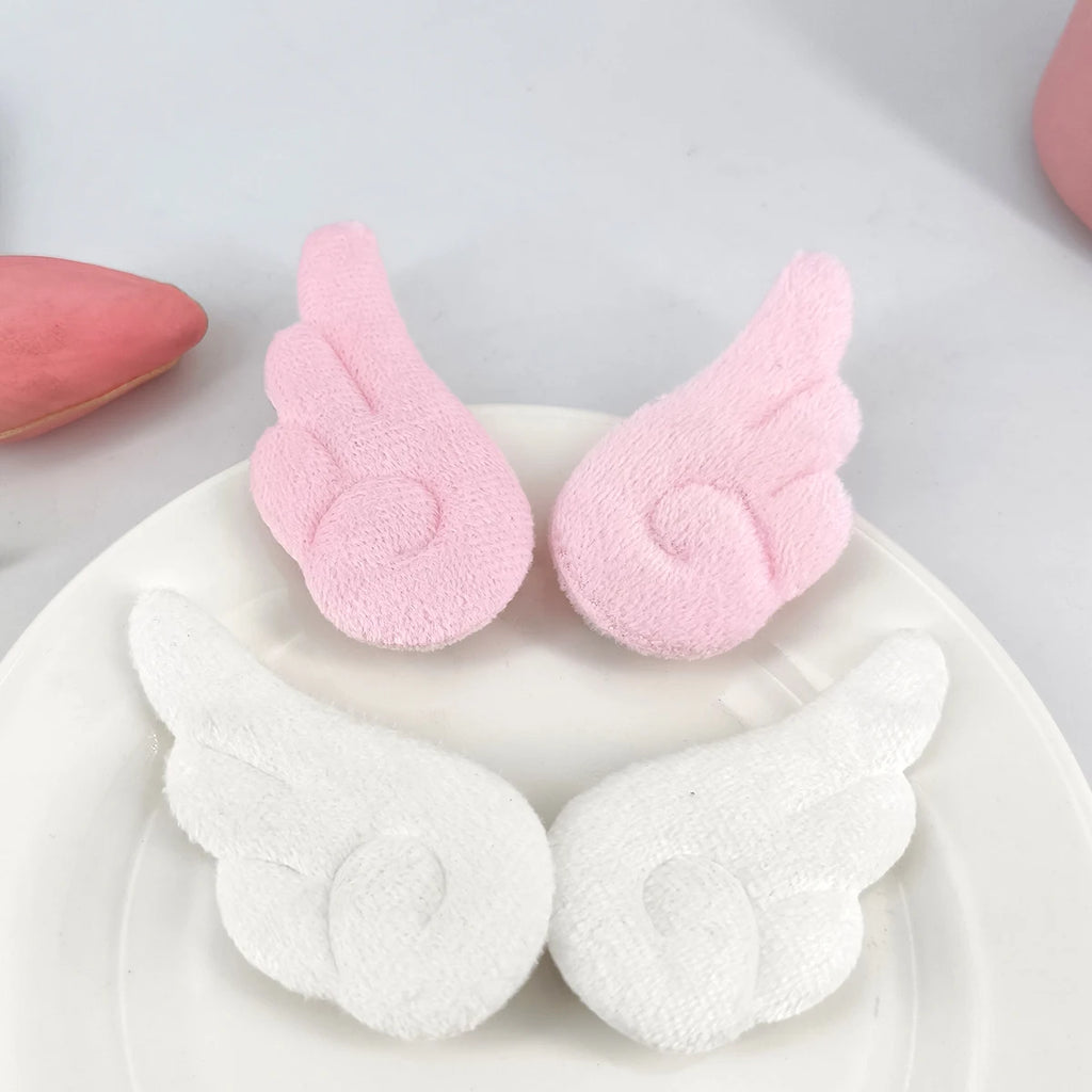 Cute 2Pcs Angel Wing Hair Clips Plush Barrettes perfect for girls' parties, weddings, and birthdays. Adorn your hairstyle!
