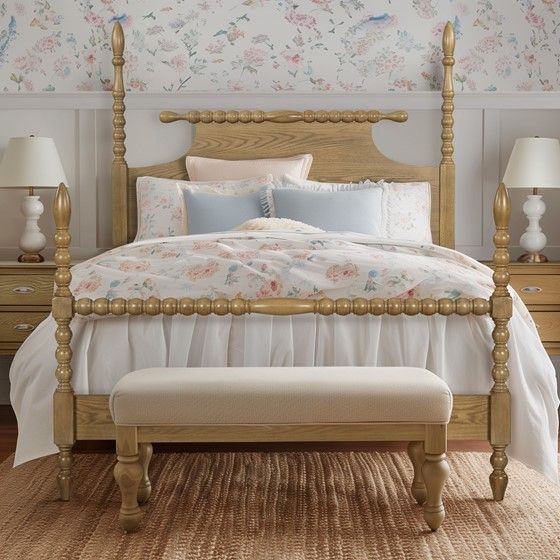 Beckett Bed Queen