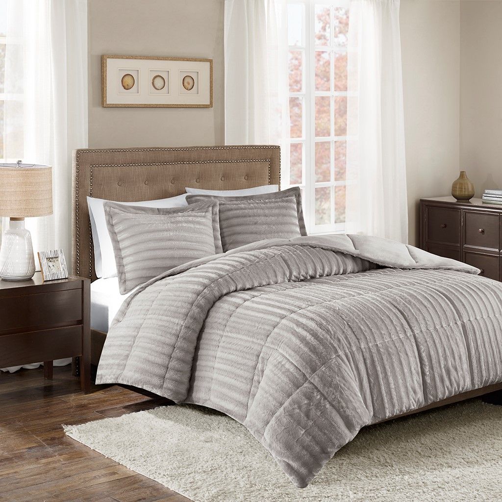 Faux Fur Comforter Mini Set