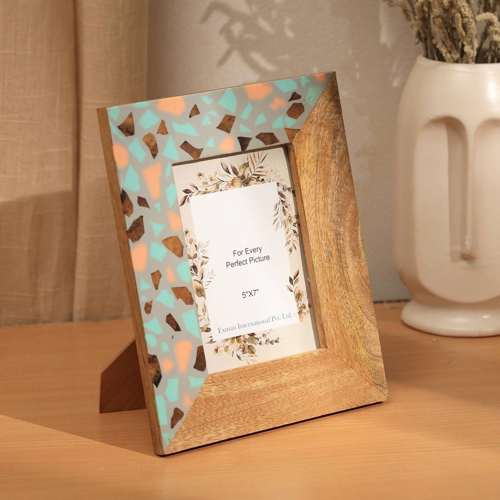 Handmade Solid Wood Resin Photo Frame 5'' x 7'' / Natural - Mango Wood & Glass