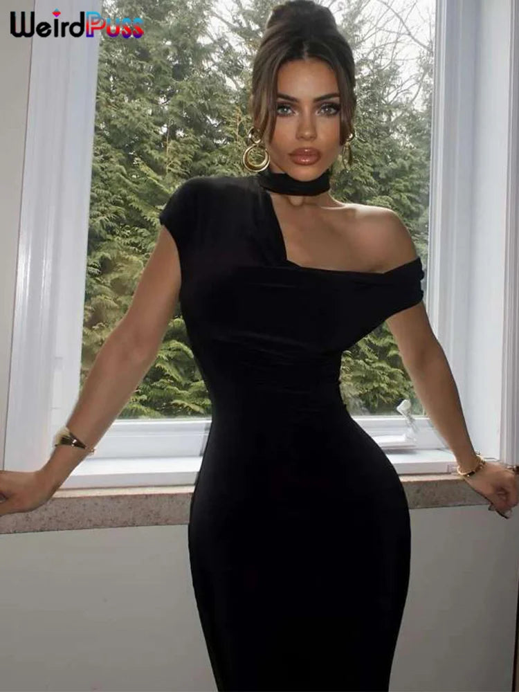 Chic Summer Women’s Irregular Collar Sleeveless Dress with Incline Puss Shoulder Design and Body-Hugging Fit